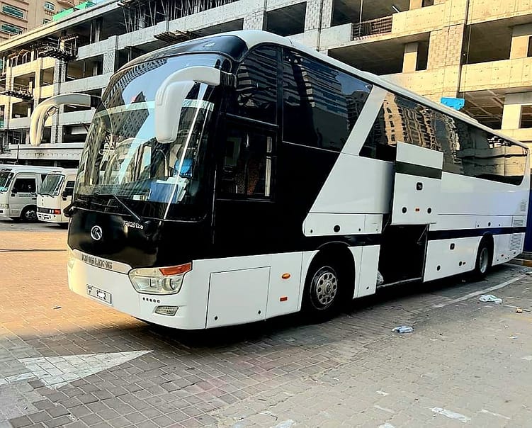 How To Travel In Dubai As A Tourist In Rental Buses